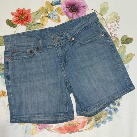 LEVIS Women's Denim Shorts Size 25 - Picture 1 of 5